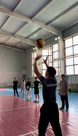 AN OPEN VOLLEYBALL LESSON WAS HELD AT THE UNIVERSITY