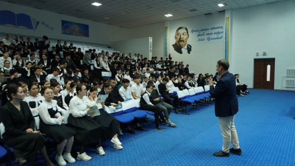 БІЗДІҢ ОҚЫТУШЫЛАР - ҚАЗАЛЫДА